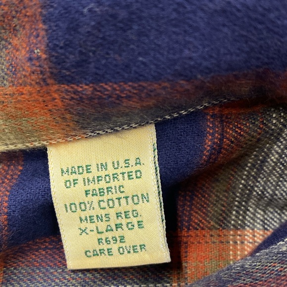 L.L.Bean Long Sleeved Button Down Shirt - Picture 3 of 6